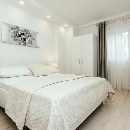 Apartament Eden *